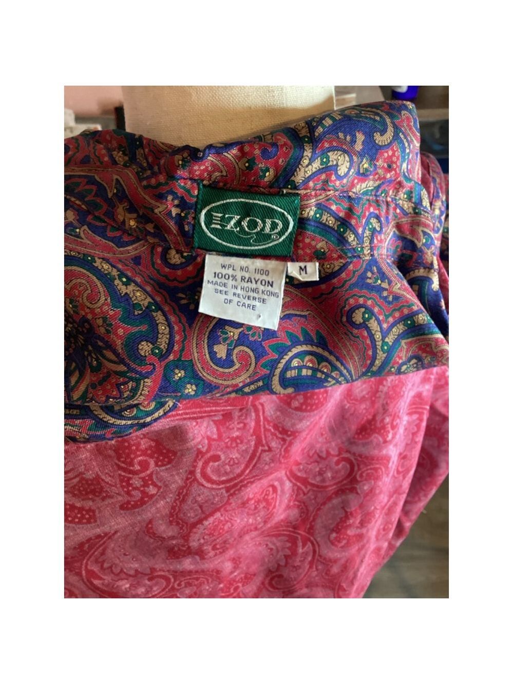 Vintage Izod paisley shirt size medium quality stitching 100% RayonHong Kong - Picture 15 of 15